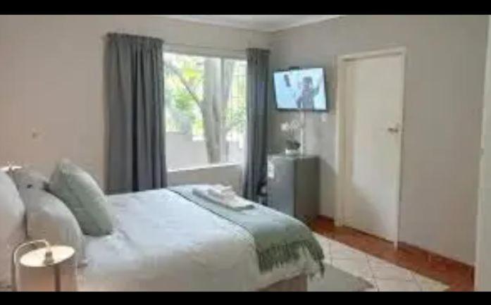 Aphiroom Guesthouse Cape Town Ngoại thất bức ảnh