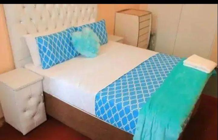 Aphiroom Guesthouse Cape Town Ngoại thất bức ảnh